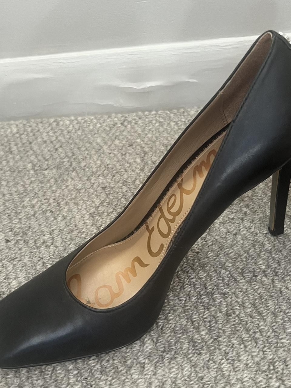 Sam Edelman Classic Black Leather Pointed Toe Pump - Women's High Heel - Picture 1 of 3